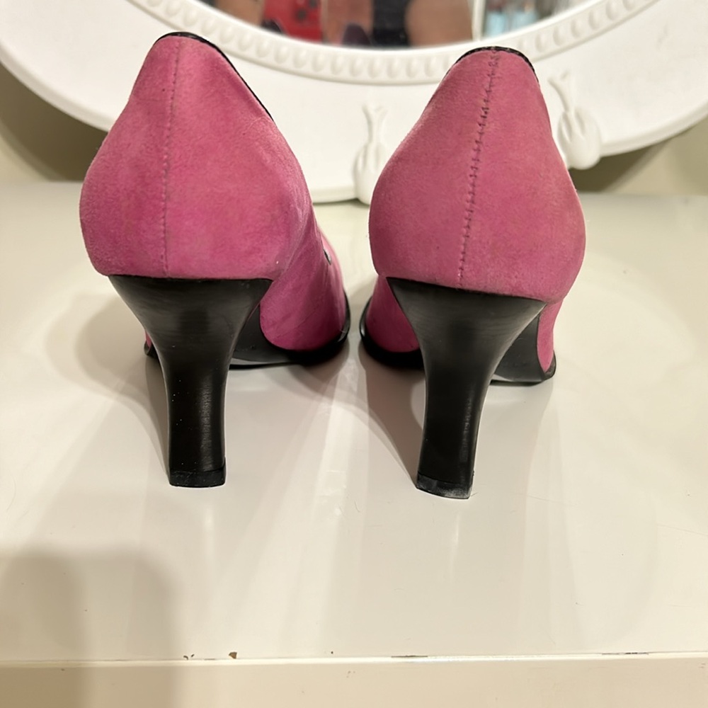 Kenneth Cole pink/purplish pumps/heels - Picture 4 of 6